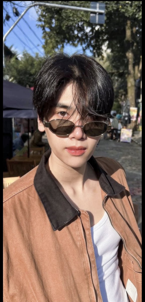 อยากรู้ว่าจุงตอนถ่ายรูปนี้ คิดไรอยู่ อย่าง สวยจังที่รัก น่ารักชะมัดแฟนเรา อะไรแบบนี้ไหม

#จุงดัง #JoongDunk 
#dunknatachai #จุงอาเชน 

<a href="/dunknatachai/">dunknatachai</a> <a href="/ChenRcj/">อันโดรเมด้า ชุน</a>