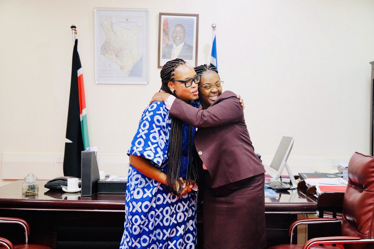 At the heart of everything I do is love and respect for my African sisters — the real front-liners in the fight to end violence against women and girls. Their courage, vision, and their HUGs power me every single day. 🖤 #Africa #EndVAWG