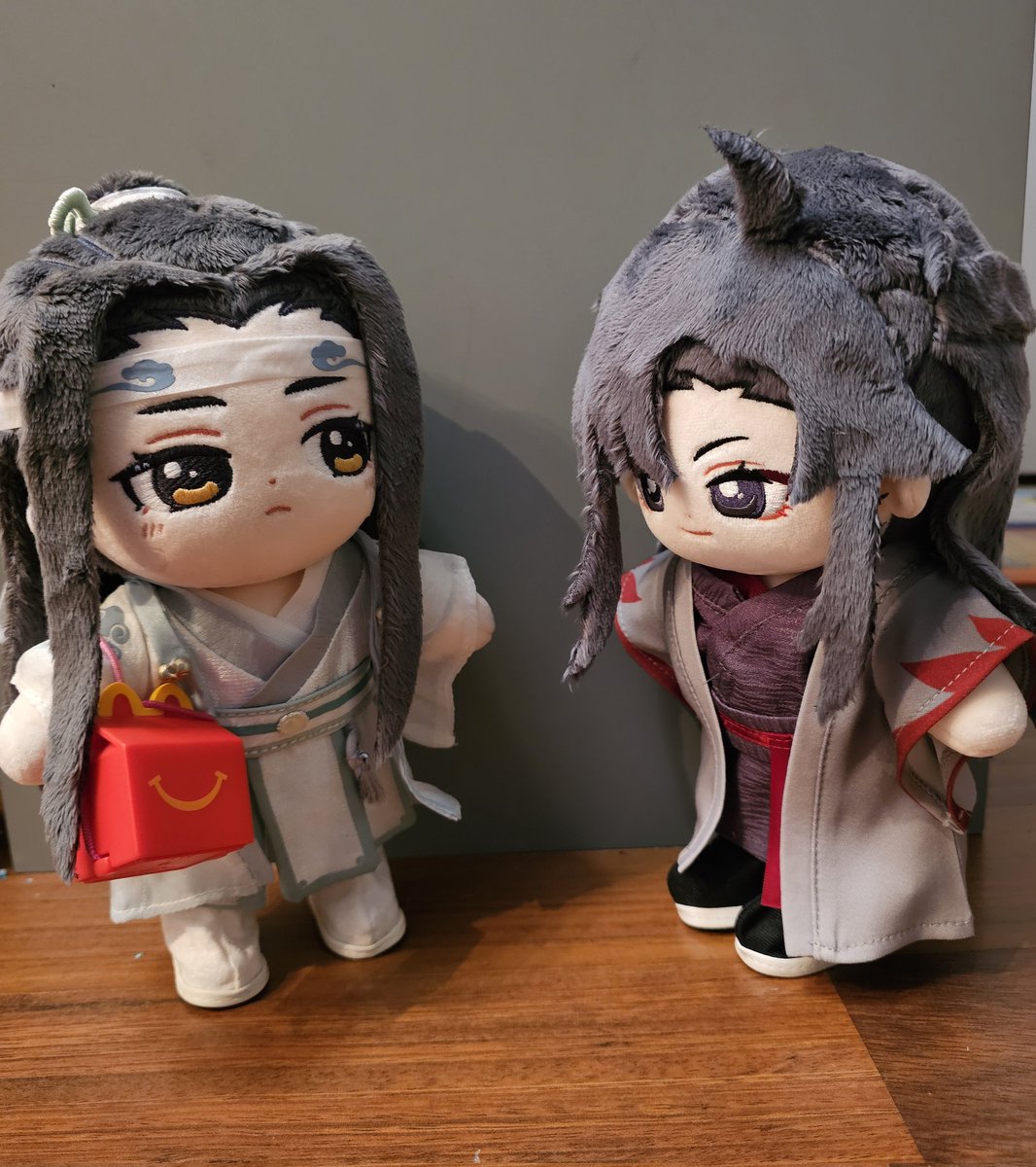 Souperart's tweet photo. Wei Ying, come back to Gusu with me ๐ซด
#minidolls #wangxian #lanwangji #Weiwuxian https://t.co/Q7AhBUOu8E