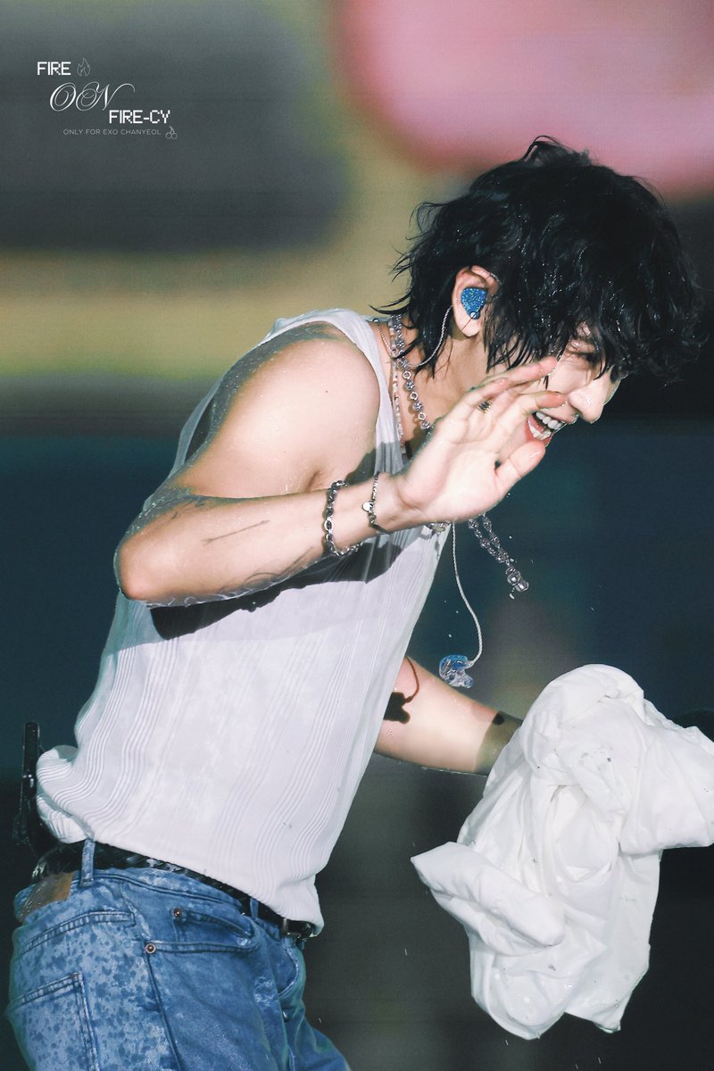 Fireonfire_CY's tweet image. 250706 Waterbomb in Seoul
#CHANYEOL #찬열