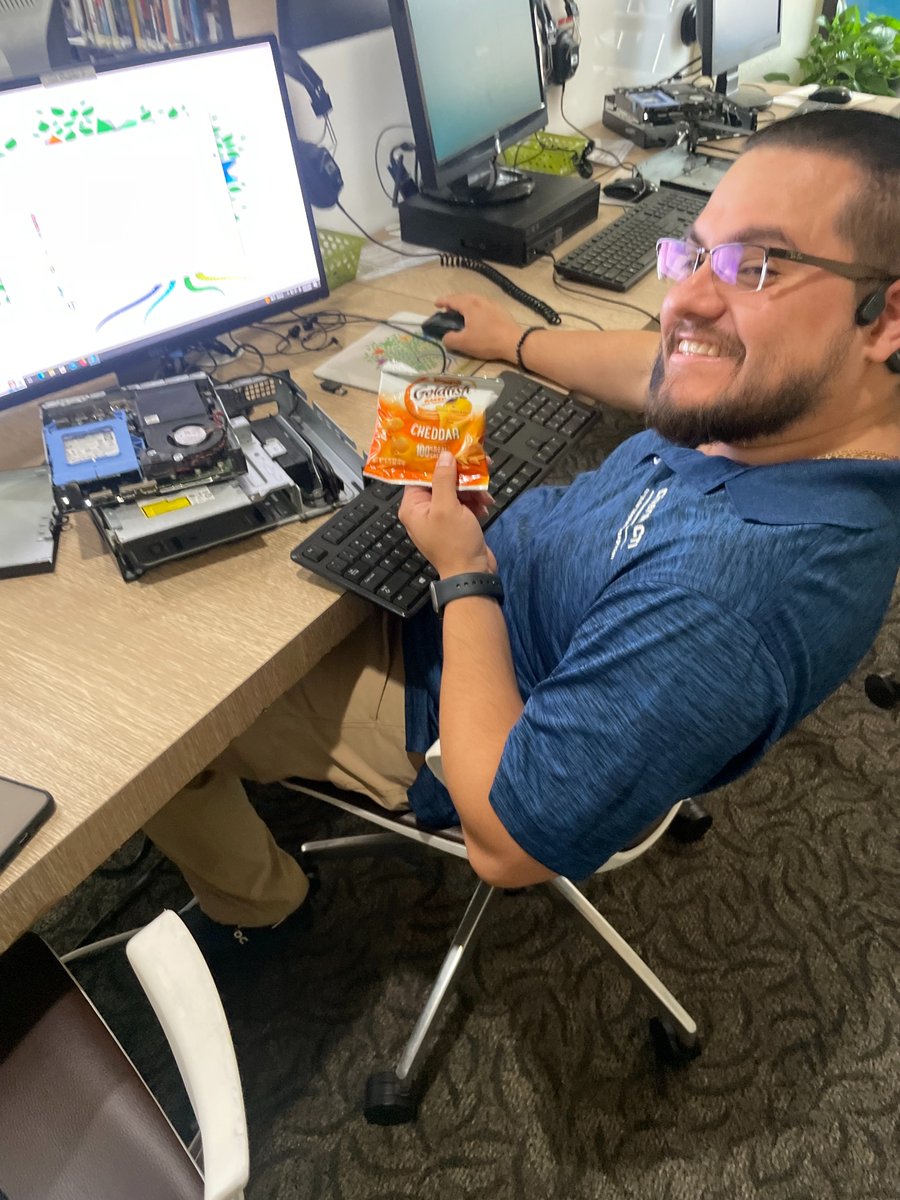 DiverseCTI's tweet photo. We debug systems and demolish snack tables... 🍩🔥 https://t.co/NrsLZoBUEA