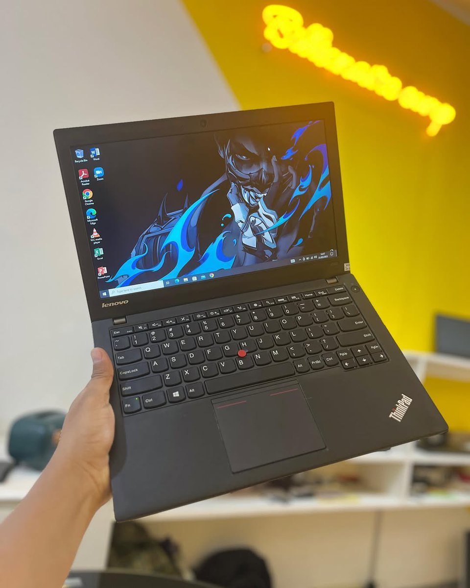 usedpointTz's tweet image. MASHINE YA KAZI
🏮Lenovo X260🏮
⚡cor i5
❓6th generation
⚡8GB RAM
⚡SSD 256GB
✅processor 2.5GHz
⚡13' screen size
⚡🔋 3-4hrs
✅Backlight keyboard
BEI: 480,000/= tu
☎️0788106694