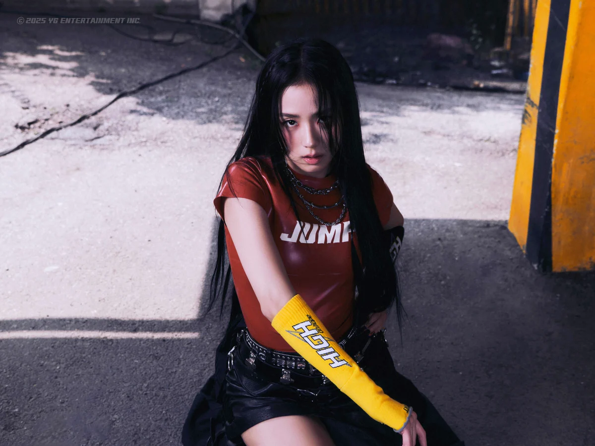 BLACKPINK JISOO ユニバーサル BLACKPINK THE ALBUM JAPANESE VERSION