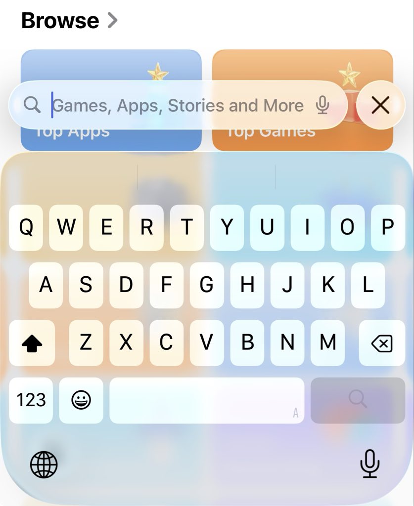 iTannu's tweet image. The new #ios26beta3 Liquid Glass keyboard is beautiful.