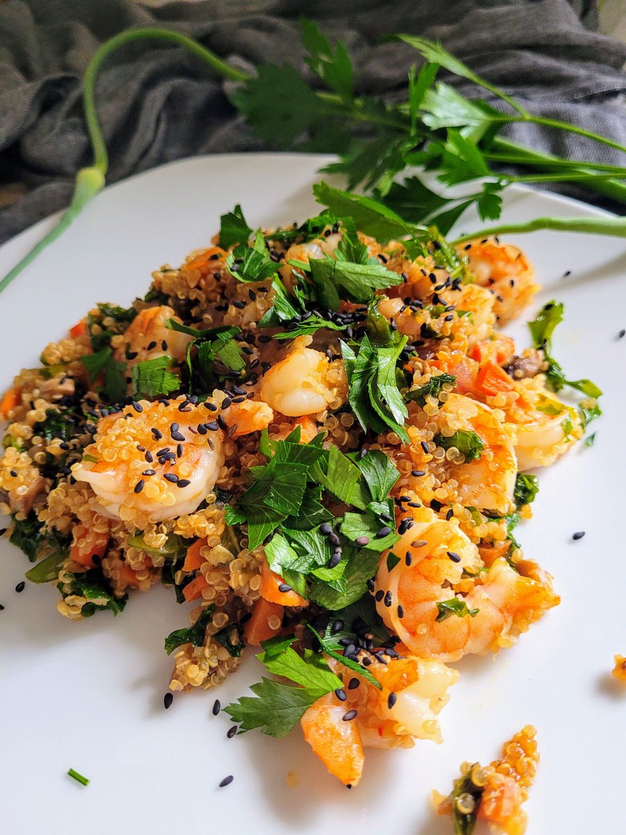 donnasfood's tweet photo. Shrimp and Quinoa Stir Fry🍤🌾
There was so much rich umaminess (is that a word?!) to this dish! Surprisingly simple yet it hit the taste buds just right!
Recipe here ⬇️
https://t.co/rOU59R5RO8 #recipeoftheday #shrimp #whattoeatwednesday #quinoa #yum https://t.co/YBSGVk17BT