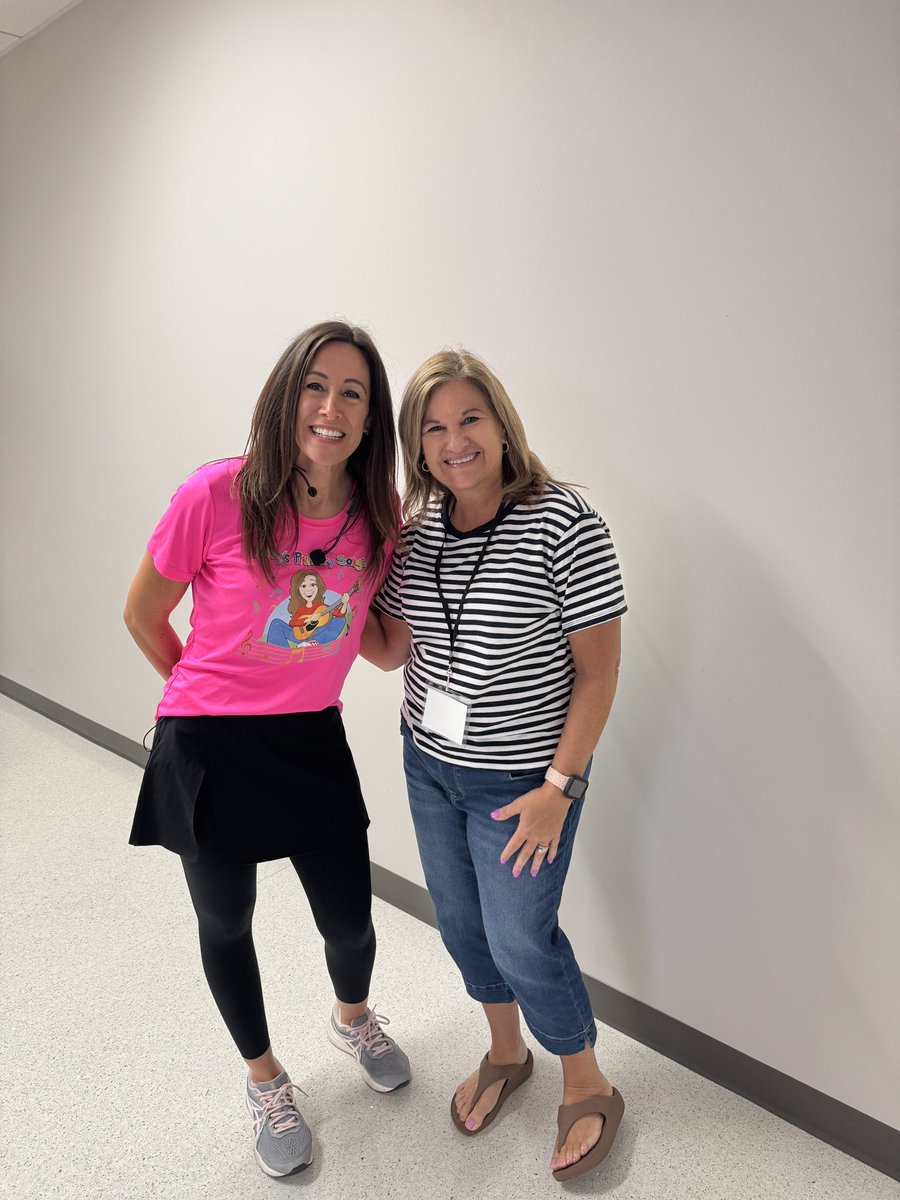 annekappes2's tweet photo. Me and Patty! I know her! Love all her HELLO songs! Shes famous in my littles class!! #R4EarlyLearning @R4SPECIALED @Region4 #pattyshukla #katyisd #katyisd https://t.co/u3cjCUdVQv