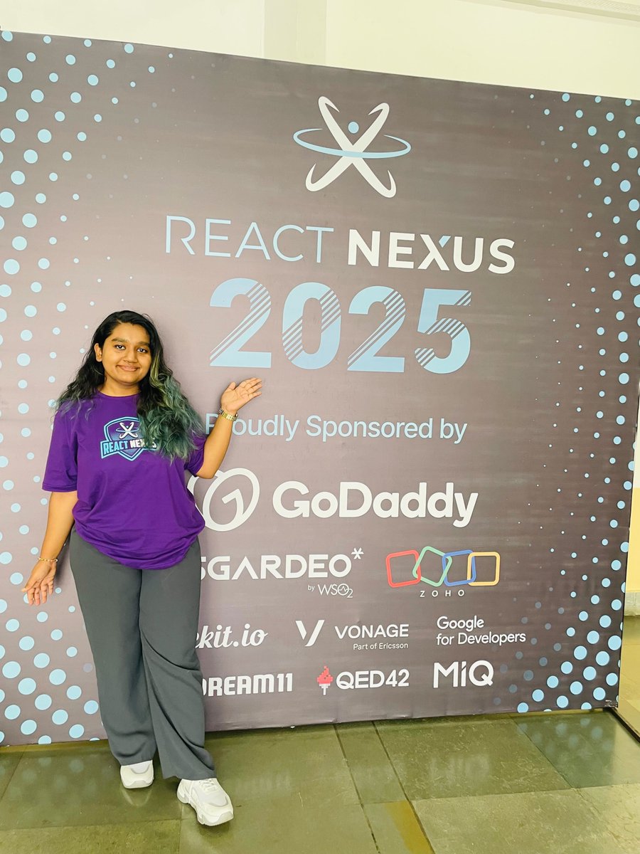 aqsacodes's tweet image. The past week has been all about @ReactNexus 2025.
Got to meet old friends and make new ones.
I absolutely love the React community and the ecosystem.