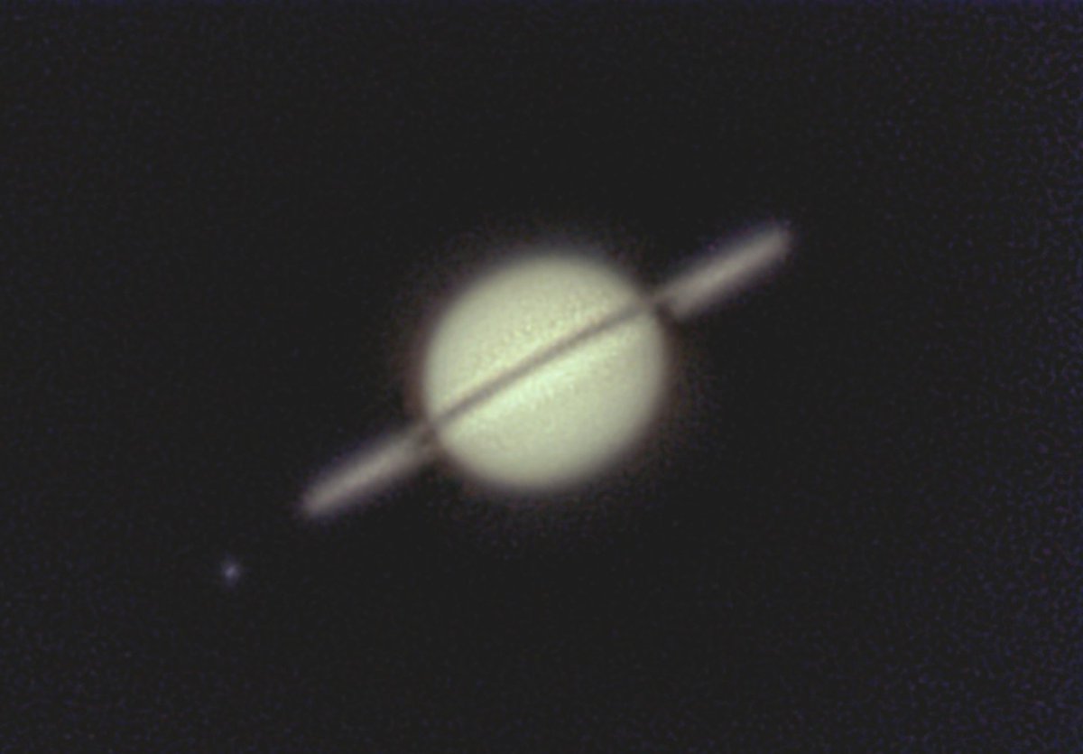 Dave_StarGeezer's tweet image. I had a cracking all-nighter last night. Well, it's not very long at this time of year. I failed to capture the solar system interloper yet again! But I was pleased to get more stonking Cyngus nebulosity. As the sky brightened, I swapped cameras to capture Saturn. 😁