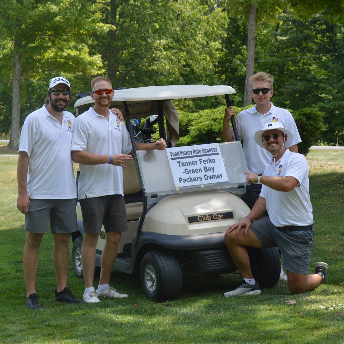 MarshalEngleka's tweet photo. This weekend marks the 4th annual Food Pantry Golf Scramble Classic! All proceeds will be donated to the Berlin Community Food Pantry. We’d like to thank this year’s sponsors, as well as everyone else involved who helped make this year’s event possible! ⛳️🥫 https://t.co/2R883pmhaX