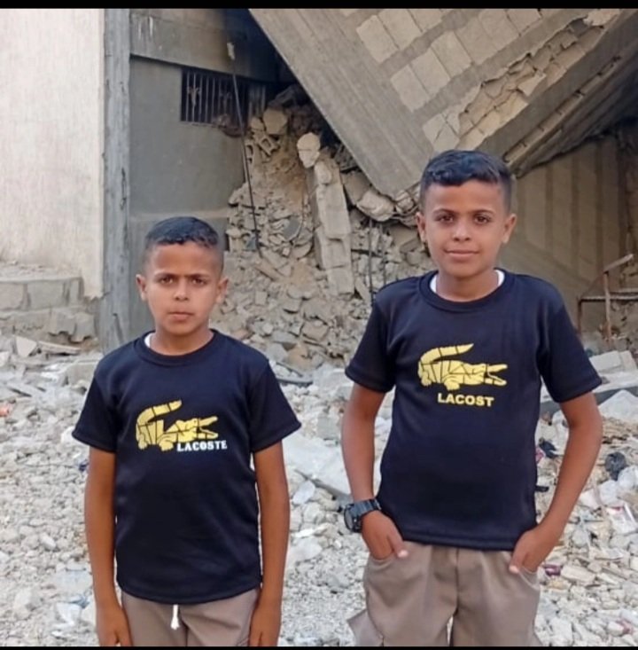 Sanash1991's tweet image. I think the world has forgotten the genocide in Gaza and the famine that the children of Gaza are exposed to. If you haven’t forgotten, leave me and my brother Baraa a comment so I can see you 😭❤ Stand with the children of Gaza