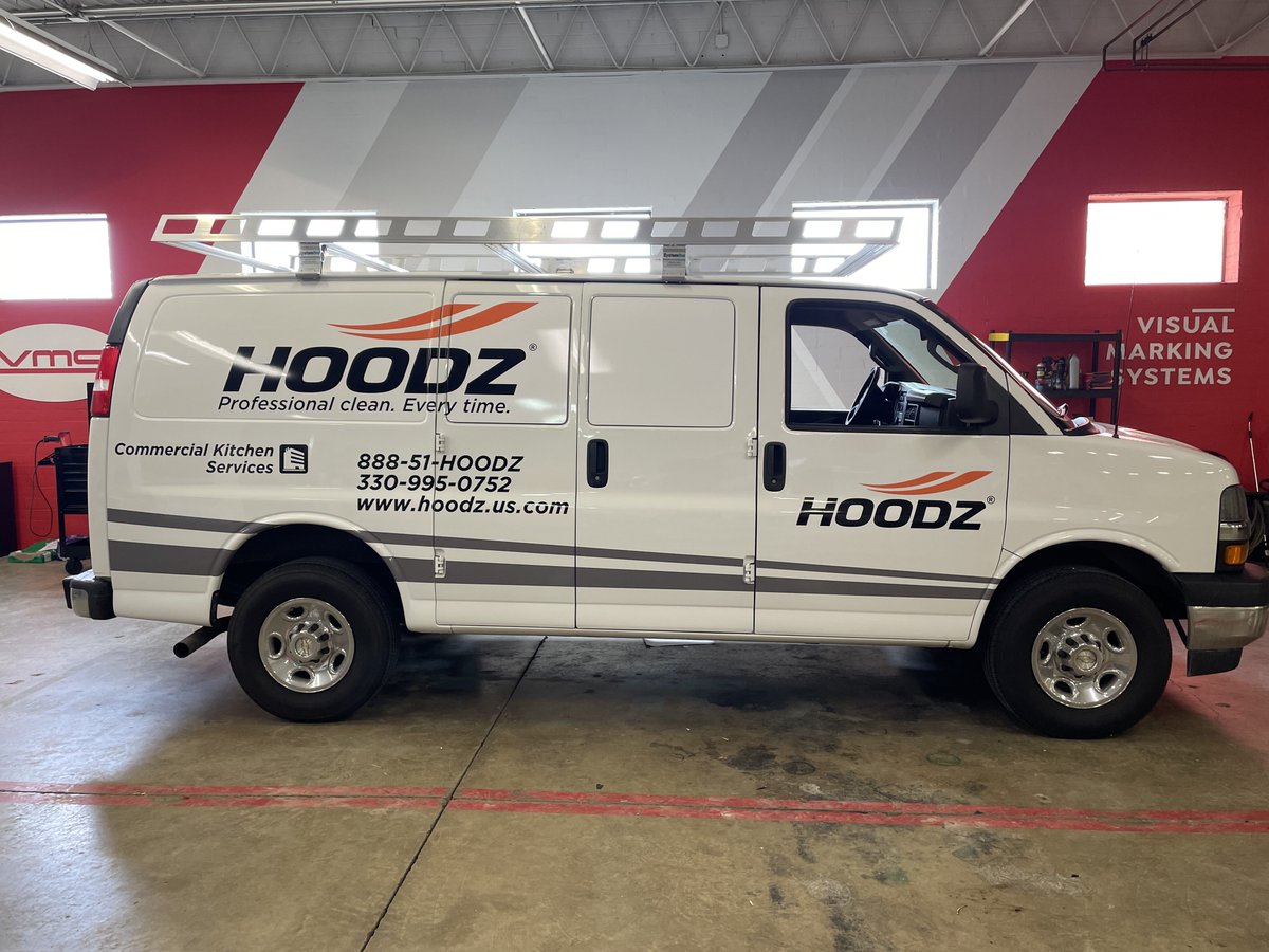 This #WrappedWednesday, we’re spotlighting <a href="/HOODZ_Int/">HOODZ International</a>! Their vehicle graphics do it all—logo, services, and contact info—all front and center for maximum visibility. 🔥
#VehicleWraps #FleetGraphics #WrappedByVMS #MobileAdvertising #BrandVisibility #CustomWraps #FleetBranding