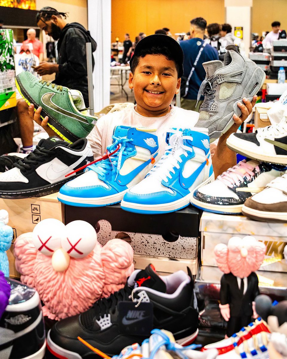 NavyPier's tweet image. Got Sole Chicago is bringing the heat! 🔥 Join 5,000+ sneakerheads on July 12 to buy, sell, trade, meet special guests, win giveaways, snag fresh drops &amp;amp; catch live performances. The ultimate sneaker convention is here! 👟✨Learn more: bit.ly/4lnVWXA