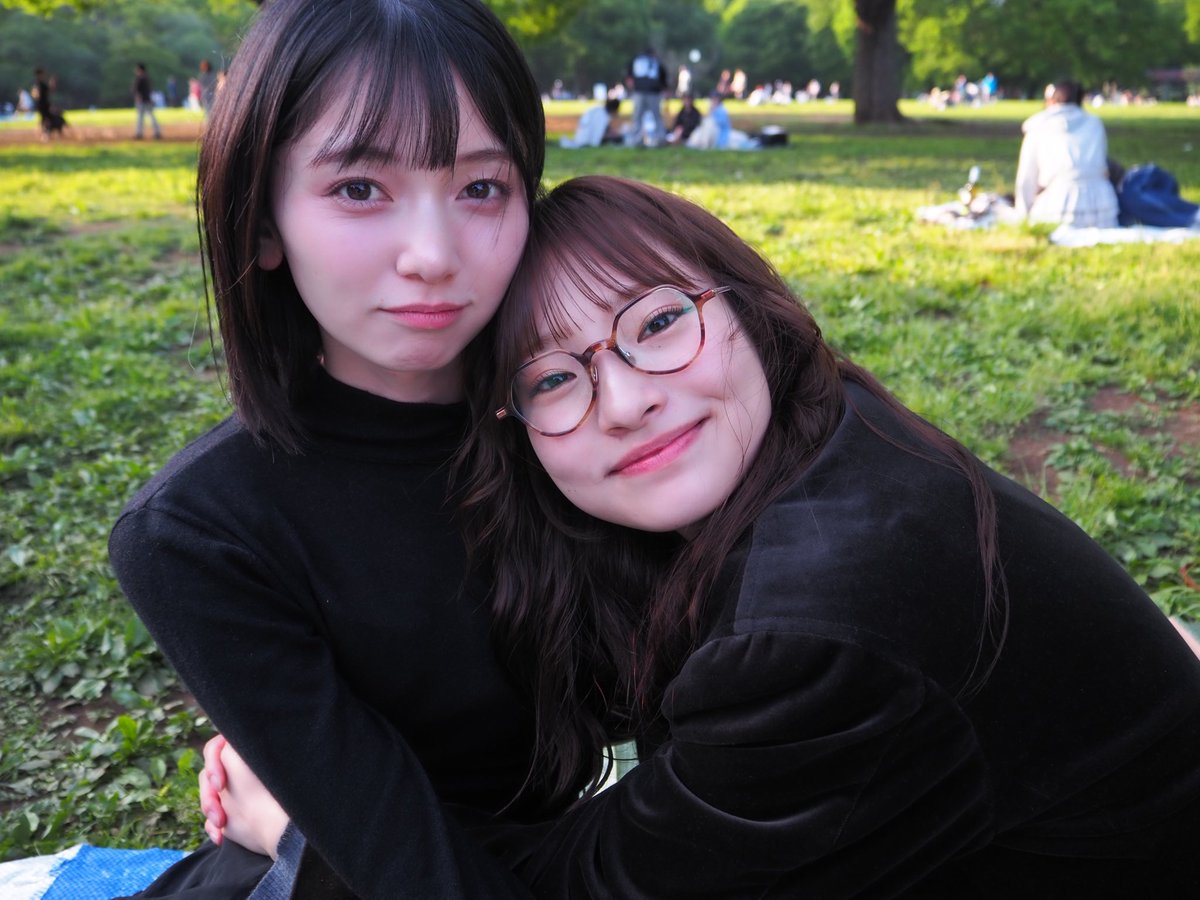 22歳のお誕生日おめでとう🧁🤍
たくさん寄り添ってくれていつも現場も楽屋も明るくしてくれる存在がきらきら太陽の愛され菜月が大好きだよーーー🦁
たくさん笑顔にしてくれてありがとう

菜月もたーーくさん笑える22歳になりますように、！