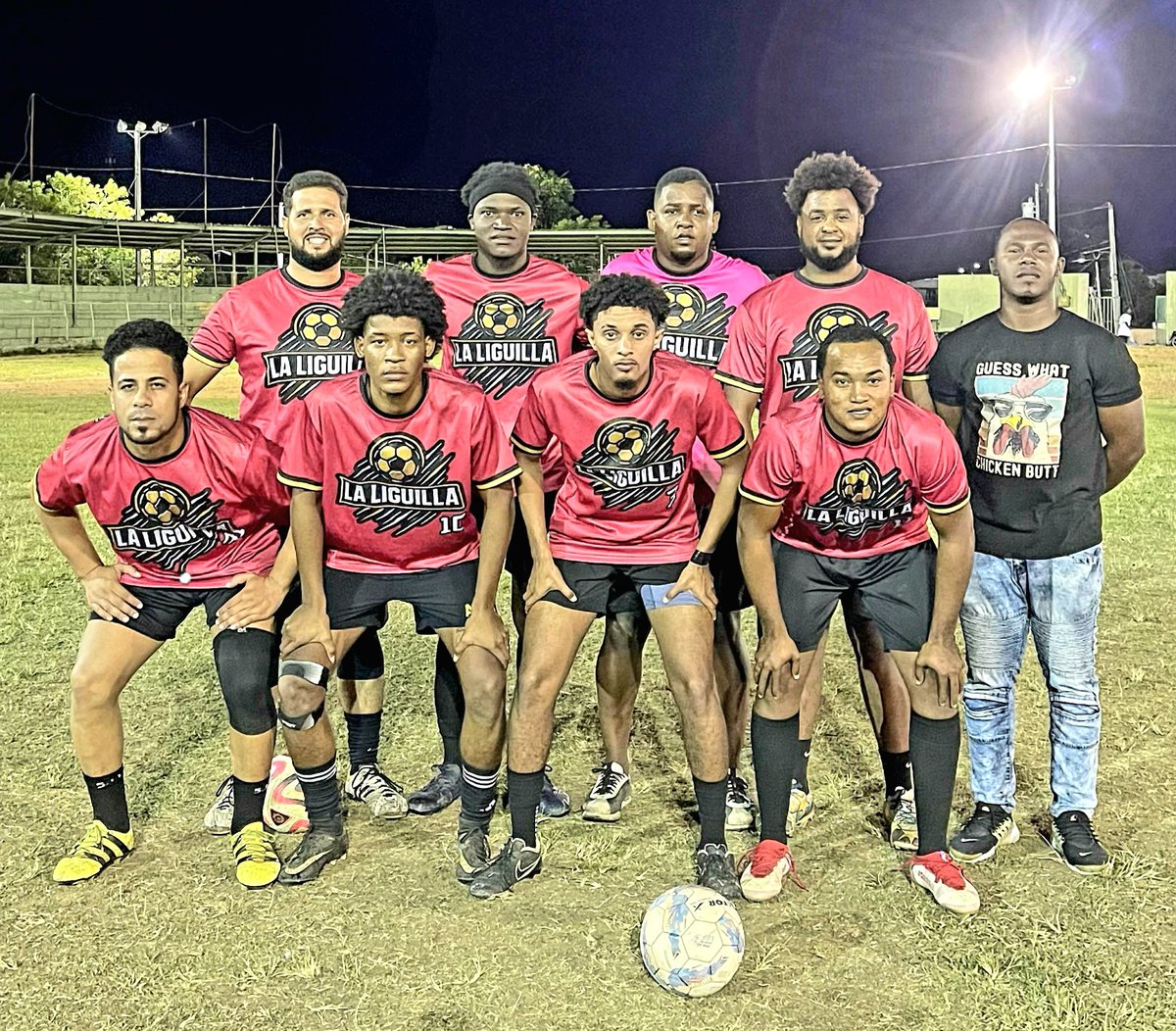 afeyjmr's tweet photo. La Asociacion de futbol de El Seibo inaugura la 3era edición de la Liguilla. Un grupo de Jóvenes profesionales futbolistas todos tienen 3 años sin interrupción este importante evento. Esta versión fue dedicada al reconocido dirigente del fútbol Jean Anubi Mercedes Perez. https://t.co/foxBD80Grt