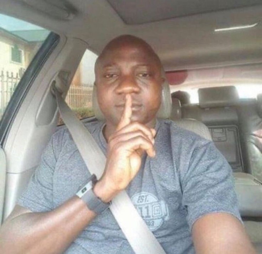 não aguento que agora o instagram mostra quem fica revendo nossos storys, esse aplicativo é inimigo dos fofoqueiros