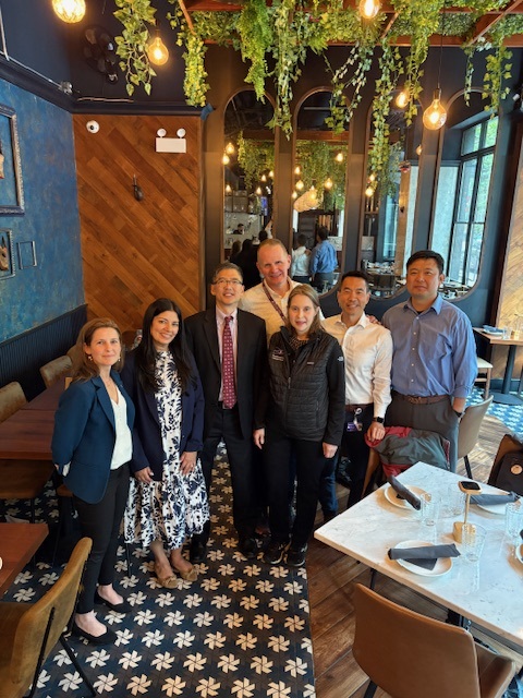 NMOphthalmology's tweet image. Michael F. Chiang, MD (@NEIDirector), Director of the National Eye Institute, presenting to the @NorthwesternMed Ophthalmology faculty and @NorthwesternU Department of Biomechanical Engineering.