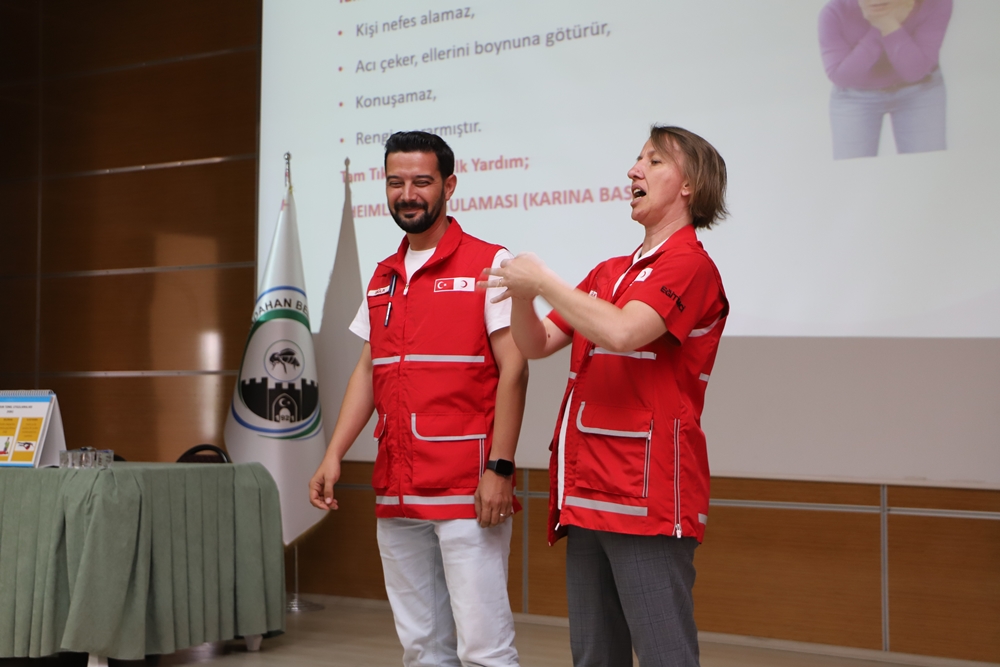 kenthayat.com/kizilaydan-bel…
KIZILAY’DAN BELEDİYE PERSONELİNE İLK YARDIM EĞİTİMİ
<a href="/eczozgurozel/">Özgür Özel</a> <a href="/esfenderkorkmaz/">Esfender Korkmaz</a> <a href="/HayrettinnCiCEK/">Hayrettin Çiçek</a>  <a href="/gokanzeybekCHP/">Gökan Zeybek</a> <a href="/EnsarAytekin10/">Ensar Aytekin</a> <a href="/FrkDemirArdahan/">Faruk Demir</a> <a href="/ardahanbel75/">ARDAHAN BELEDİYESİ</a> <a href="/ArdahanValiligi/">Ardahan Valiliği</a> @ardahankizilay <a href="/orhancerkeztr/">Orhan Çerkez</a> <a href="/avsertifgokce/">Sertif Gökçe</a> <a href="/gokhanorhanchp/">Gökhan Orhan</a>