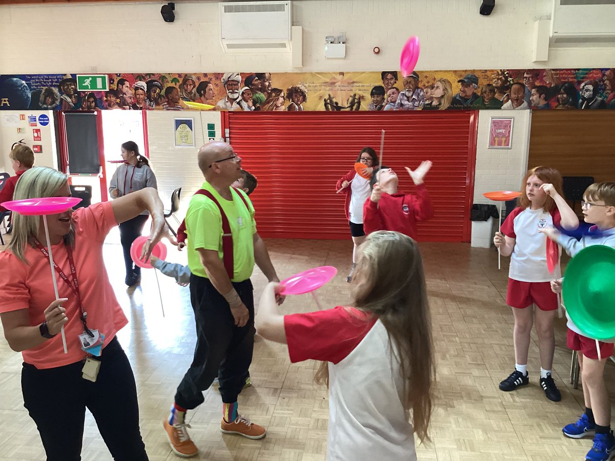 class6Aspull's tweet image. Y6 loved the circus experience last Friday. Thank you so much for organising and funding such a great experience. @aspullchurchpta