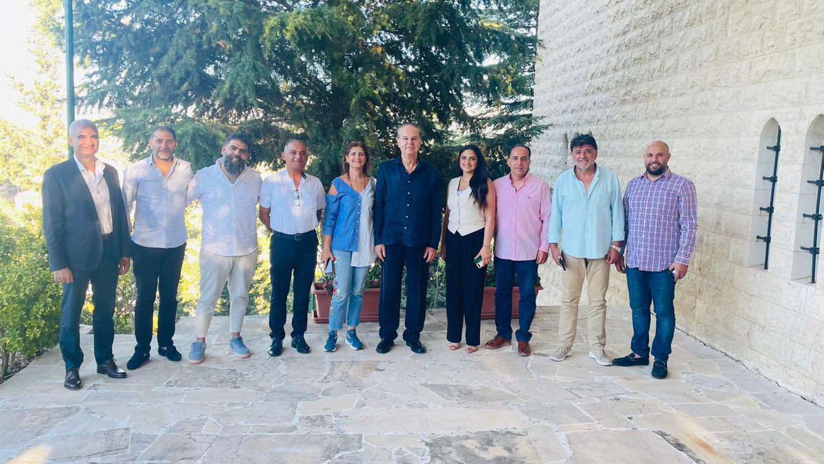 GeorgesAdwan's tweet image. استقبل النائب عدوان في دارته في دير القمر رئيسة واعضاء نادي الزعرورية الرياضي