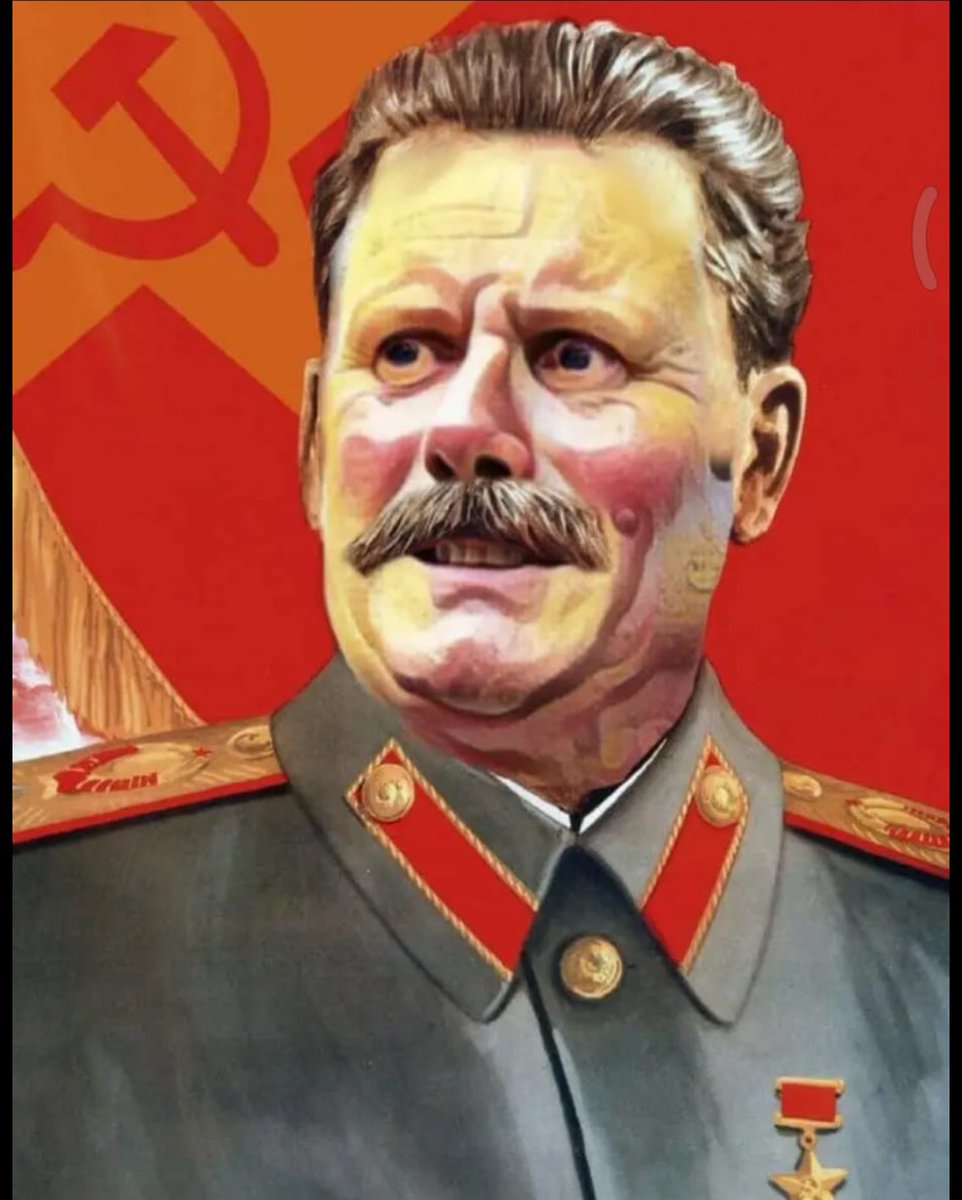 DavidFurneta's tweet photo. You can tell it's a tyrannical regime because they let out the real criminals and lock up their opponents.
#Labour MP jailed for assault was let out after a few days.
#LucyConnolly is in jail for 30 months for a social media post.
#Starmer #StarmerOutNow #LabourOut #labou https://t.co/TrgFXLFH4u