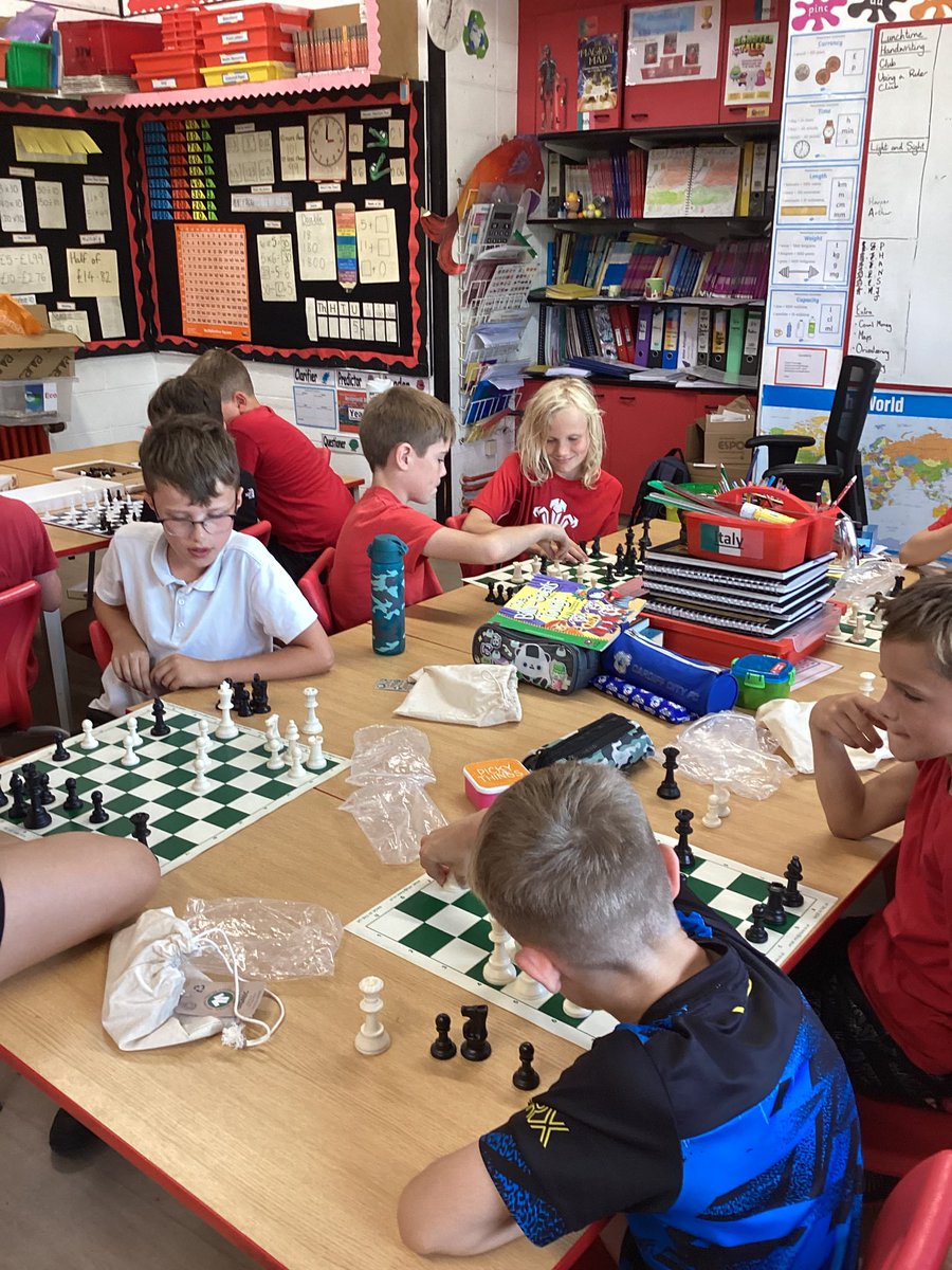 PPSMrsBaxter's tweet photo. We had an amazing Health and Fitness Day. Thanks for everyone who organised it. 😄 @PentrepoethPrim https://t.co/iRmI4WzJvu