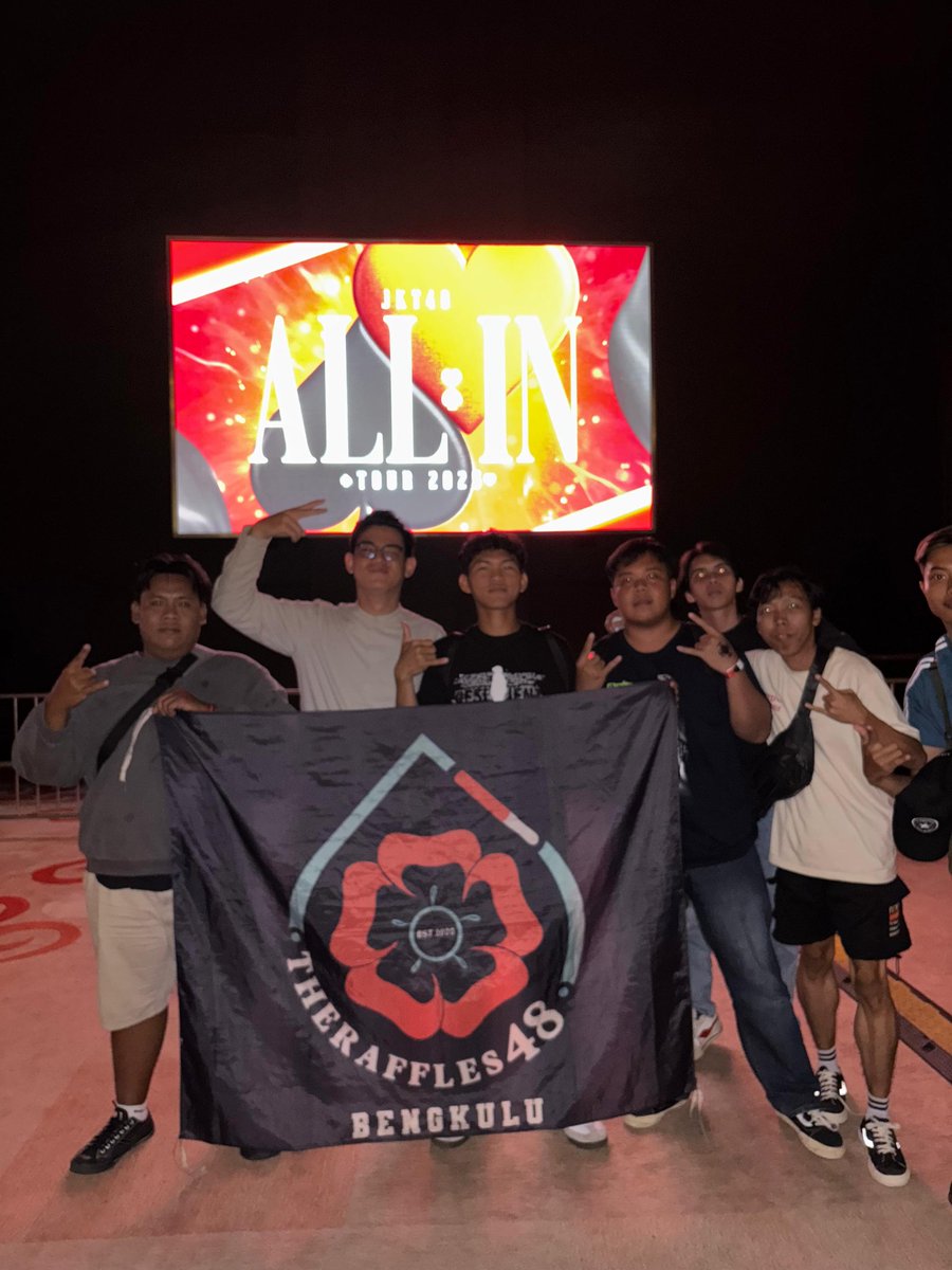 Terimakasih Solo beserta keseruan lainnya, sampai bertemu lain waktu solo👋

#JKT48TOURALLINSOLO2025