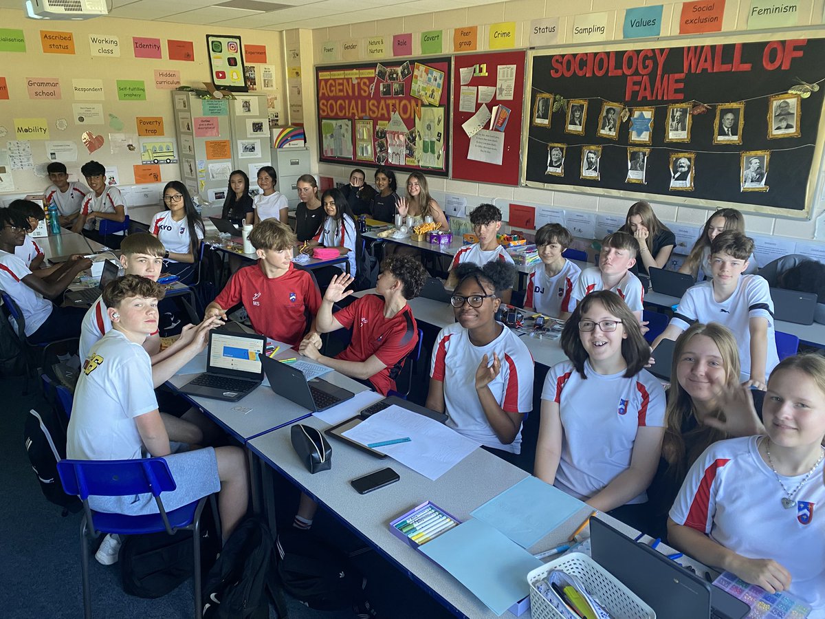 I’m very proud of my WBQ class today, five calm and very focused hours preparing for the Enterprise Fair. 👏🏻