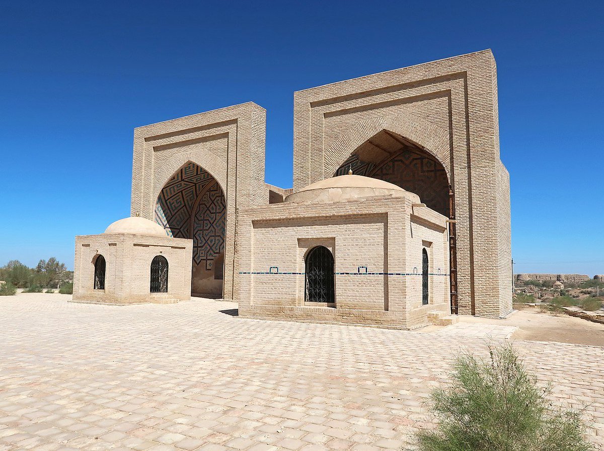 This is the resting place of the companion of the Prophet (PBUH), al-Hakam al-Ghifari, in Merv, modern-day Turkmenistan.

What’s particularly interesting about al-Hakam’s death is what the famous historian al-Tabari narrates about his mahna, the trial he went through for