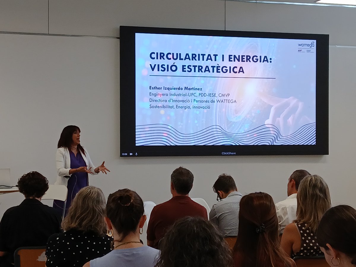 clusterEE's tweet image. ♻️Economia circular i descarbonització, eixos clau per a la transformació de la indústria

Aquest matí hem celebrat una jornada interclúster organitzada pel Clúster de Residus de Catalunya i el @clusterEE, amb la participació de més de 60 professionals a la seu de Barcelona…