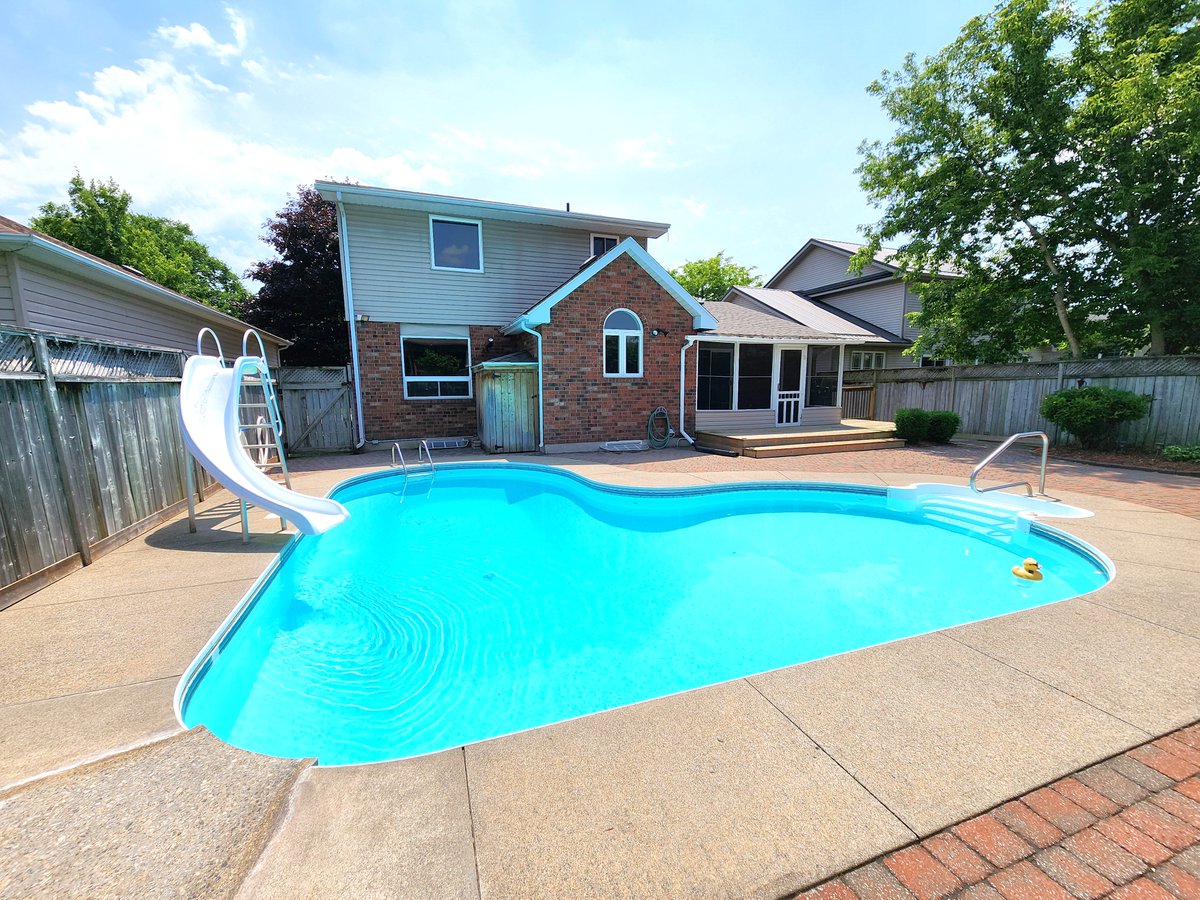 Proudly presenting my newest listing at 408 Pearl St W Brockville! Pristine, immaculate and many valuable updates! It the cleanest listing I think I've had! Gorgeous backyard oasis with in-ground pool &amp; a great neighbourhood!
realtor.ca/l/bTaVZ/ka
<a href="/lisamastin70/">Lisa Mastin, B.Comm, REALTOR® Modern Brock Group</a>
<a href="/ModernBrock/">Modern Brock Group Realty</a>