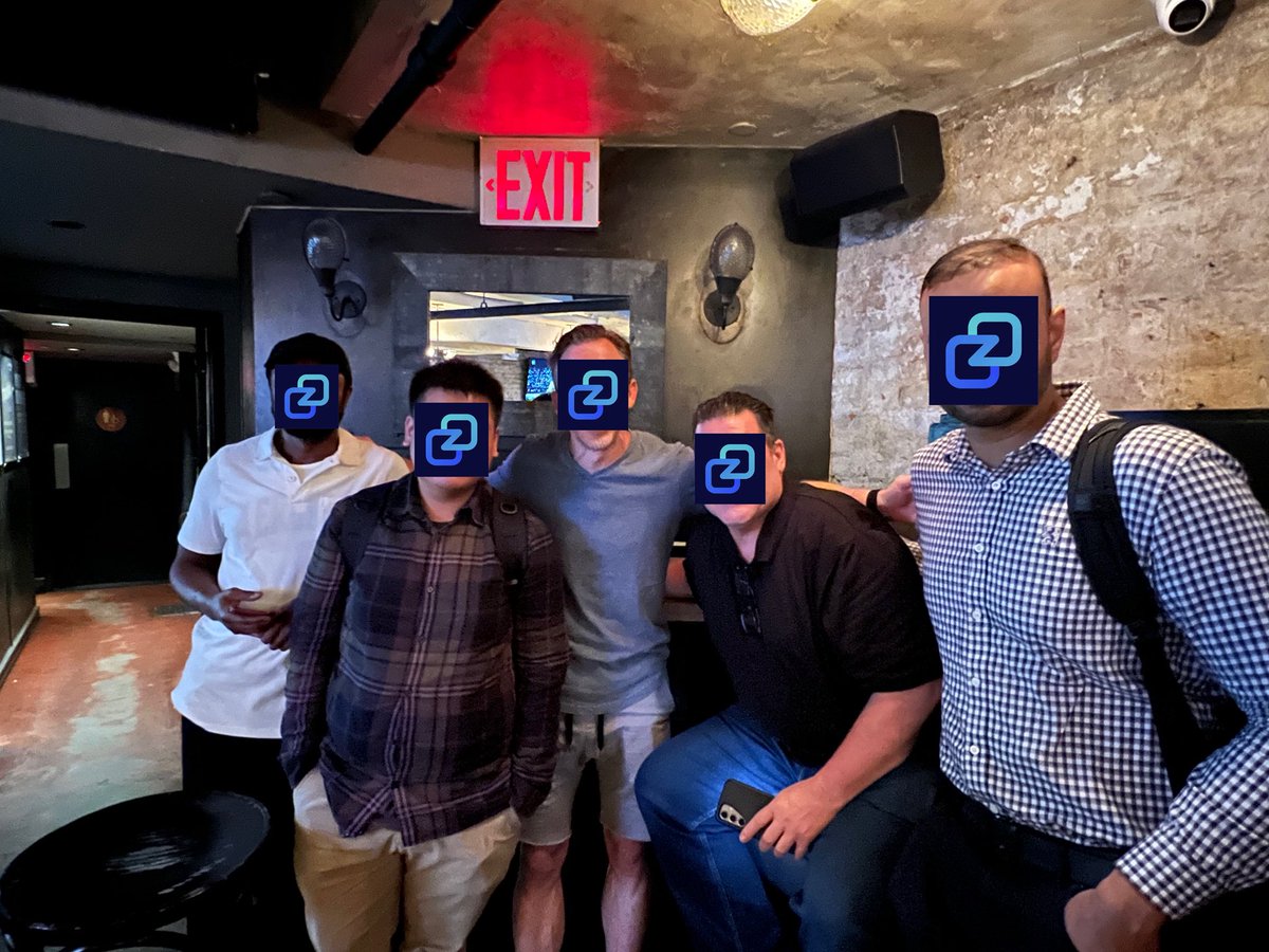 ZanoMeetupGroup's tweet image. The first Zano NYC Meetup brought together an amazing group — thoughtful, curious, and serious about building a more private future.
Wallets were set up, Zano was airdropped, and real conversations sparked. One professor even created a token on the spot to use in his classroom.…