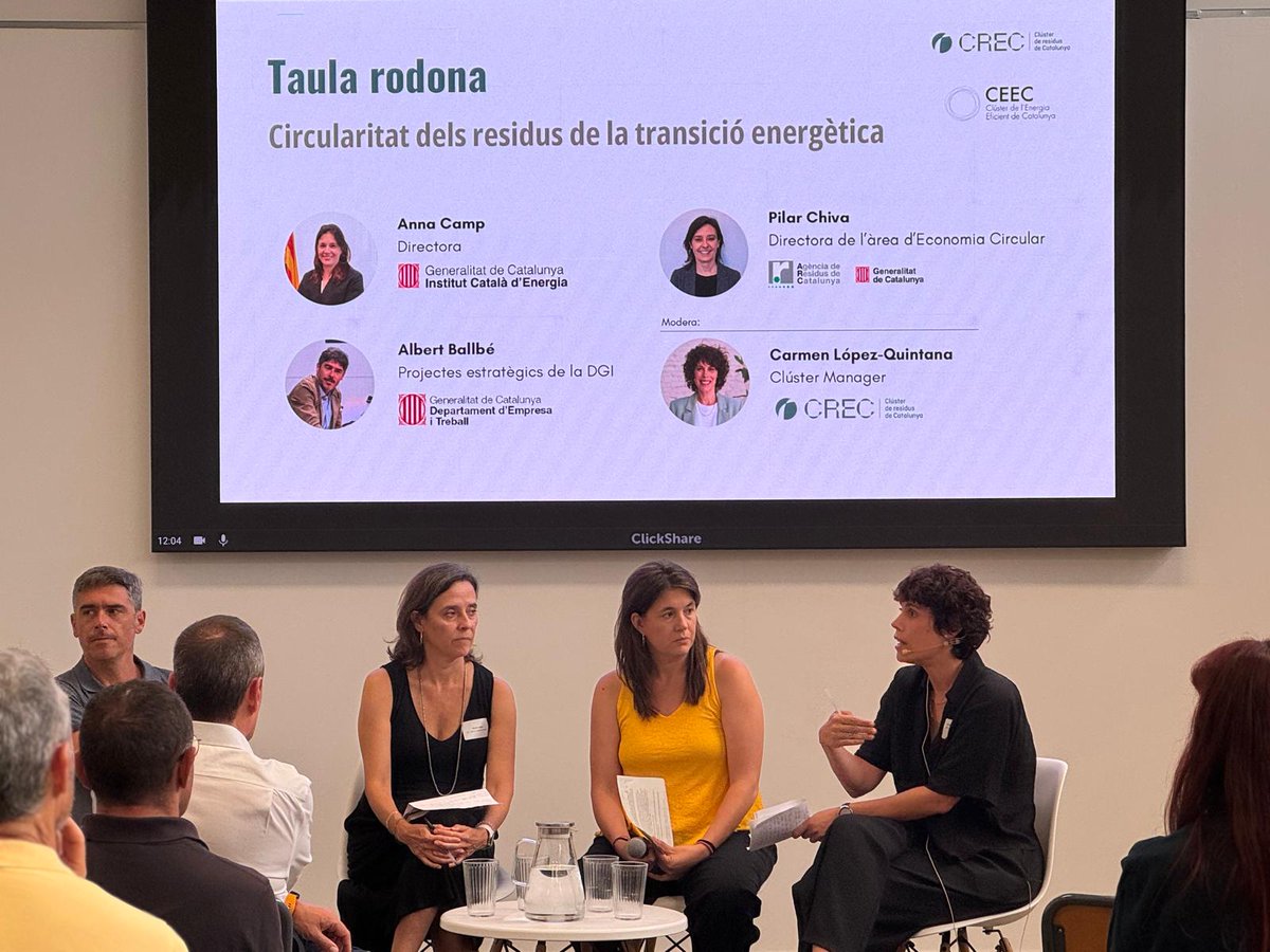 clusterEE's tweet image. ♻️Economia circular i descarbonització, eixos clau per a la transformació de la indústria

Aquest matí hem celebrat una jornada interclúster organitzada pel Clúster de Residus de Catalunya i el @clusterEE, amb la participació de més de 60 professionals a la seu de Barcelona…