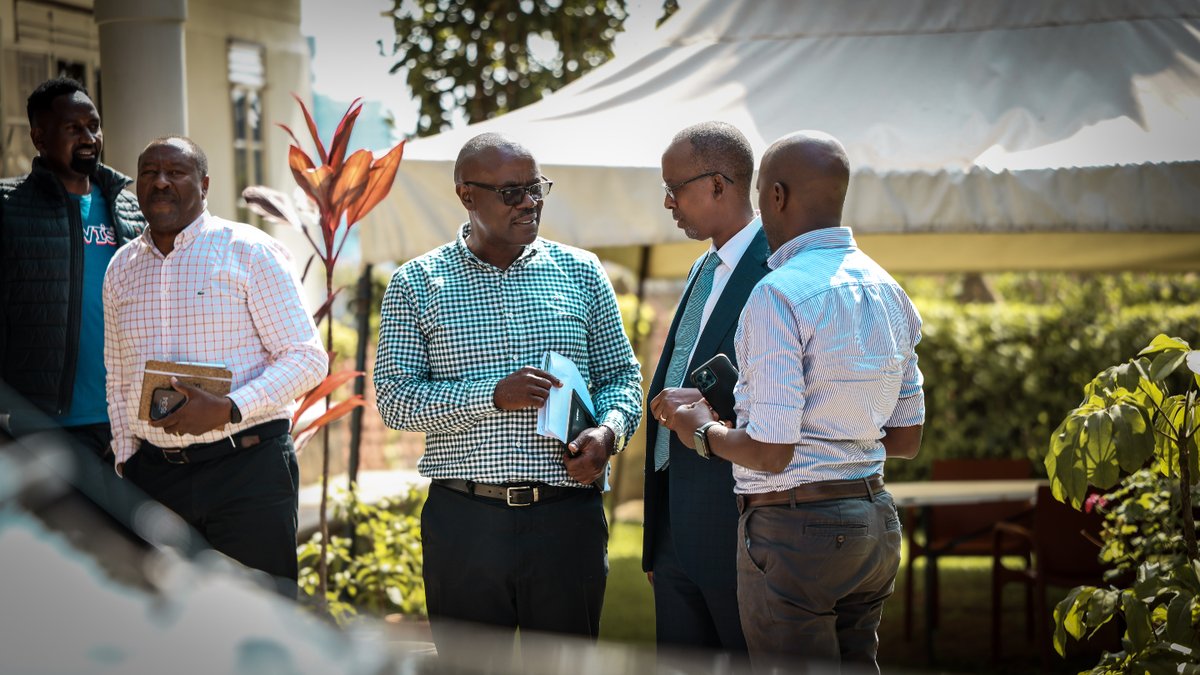 Odrek_Rwabwogo's tweet image. PACEID next level (2.0) aims to drive the aggregation of our products, thereby reducing the frustration of off-takers with inconsistent supply. We were pleased to host a firm producing peanut butter for the East African market and their planned supplier of groundnuts in Uganda.…