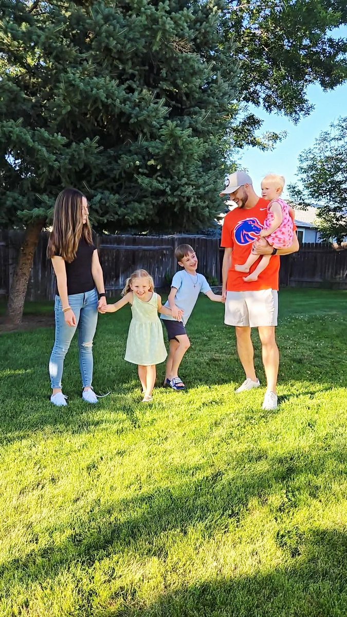 Just made it back from a LONG trip across the states with 3 small kids in a motorhome. Family reunion, memorial for my late Aunt, old friends and family from where I grew up in Idaho... 

Just happy to be back at my PC. If I missed any DMs/messages, bump me on it, trying to go