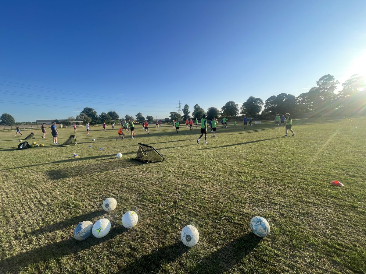 Sun shining on another tough session for the lads last night, great turn out from all three sides ⚽️☀️