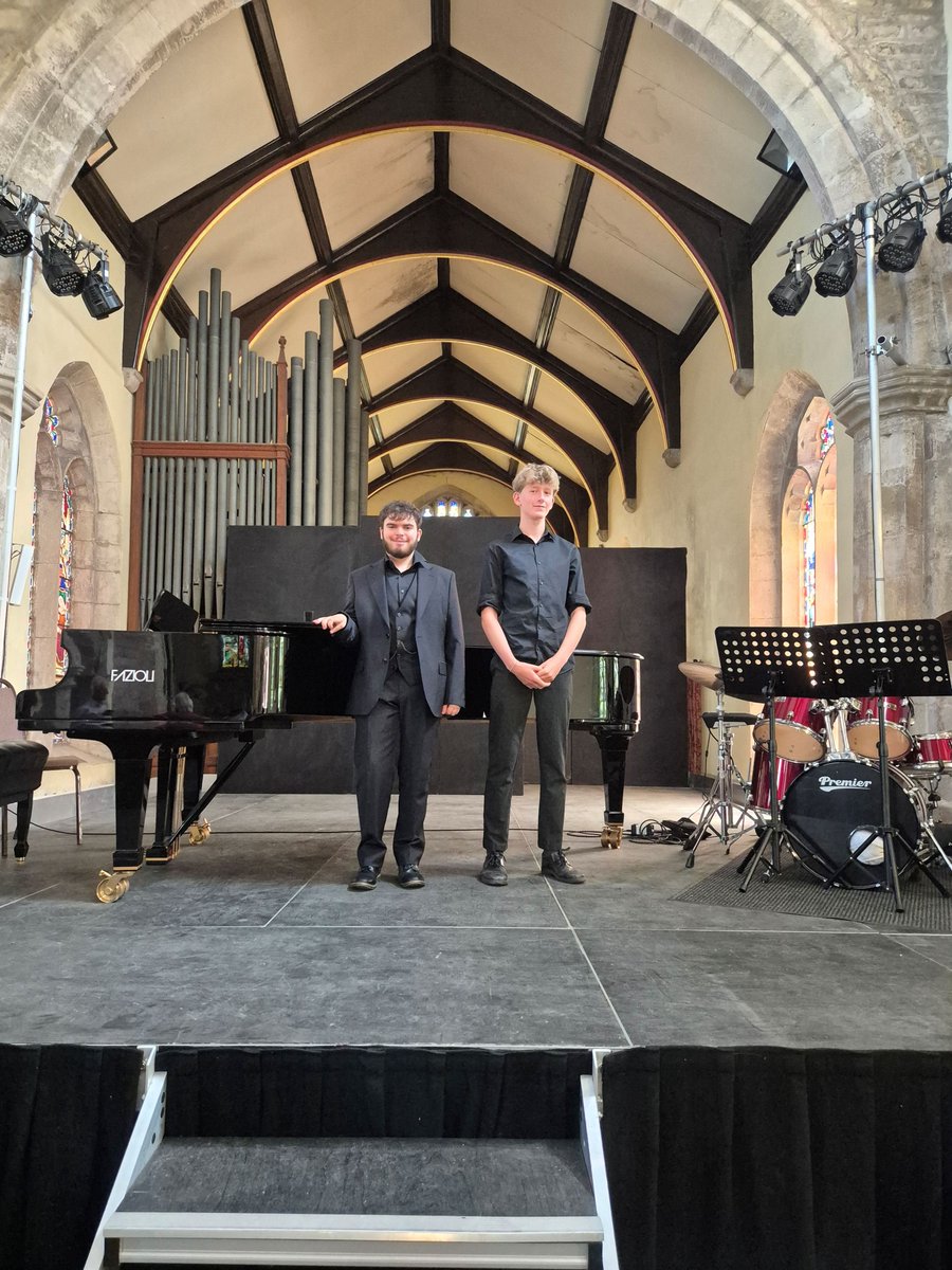 Two Ashville pupils were chosen as Yorkshire Young Artists to perform at the prestigious Northern Aldborough Festival. The annual Young Artists Showcase includes the next generation of musical talent.

#ProudtobeAshville