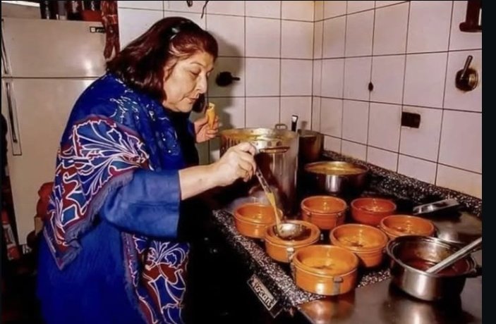 🎶 Feliz cumpleaños, Mercedes Sosa 🎶
La voz viva de Tucumán, el corazón que nos sigue cantando desde el alma del pueblo.

Gracias por tu música, por tu lucha, por ser abrazo y bandera.
Tu voz no se apaga, vive en todos nosotros.
💜 ¡Siempre Mercedes!