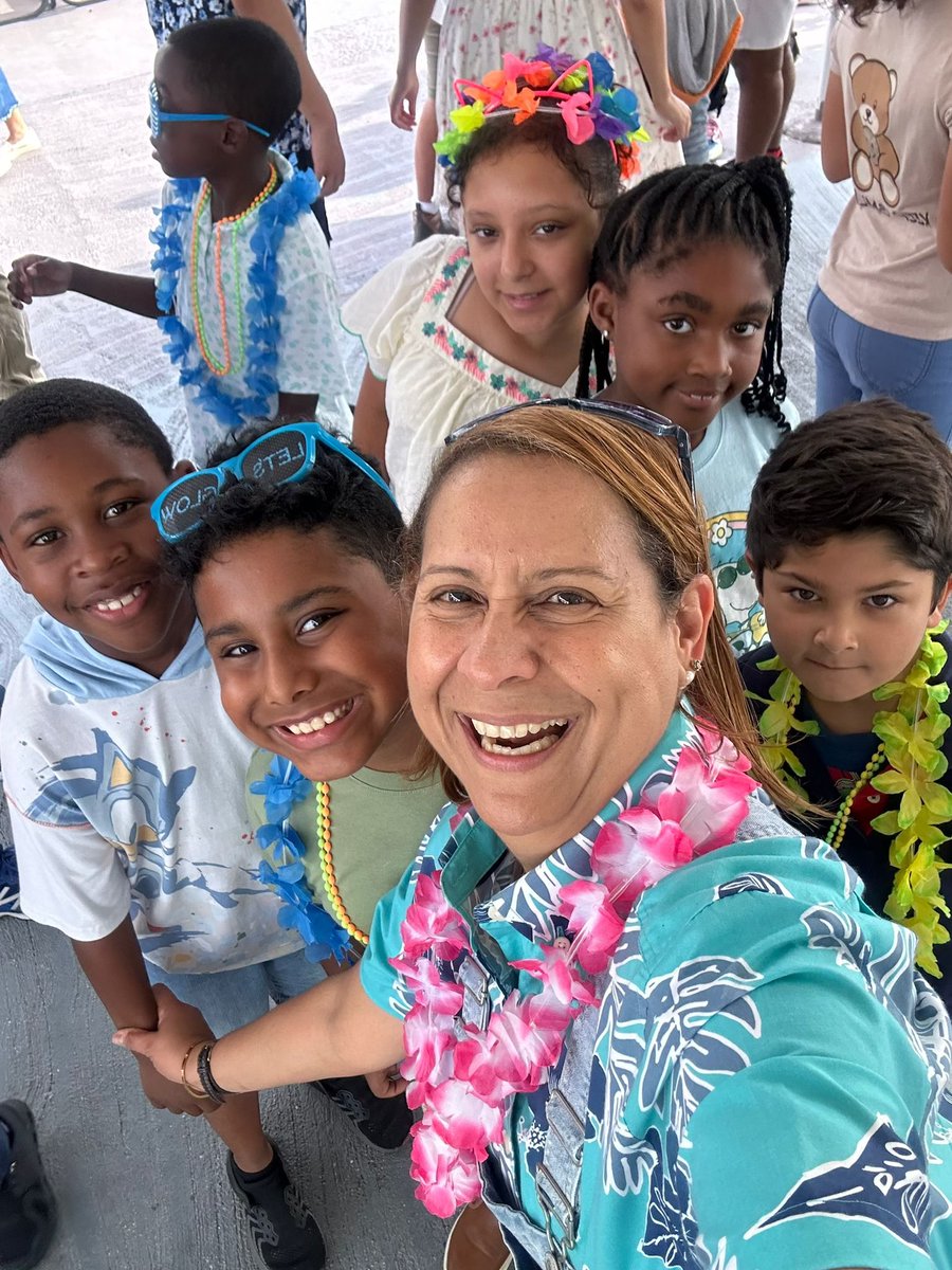 AmericanPrepA's tweet image. So proud to work at APA, a school that sees every student. 💙We uplift neurodiversity, lead with heart, and build a true sense of belonging.
💡 Whole-child focused
🧠 SEL &amp;amp; trauma-informed
🌍 Culturally responsive
#WeAreAPA #ProudEducator #InclusionMatters #ProudToBeAPA