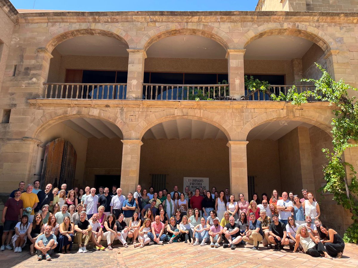 Maristes Catalunya (@maristescat) on Twitter photo Tanquem un altre curs al <a href="/mavellanes/">Monestir de les Avellanes</a> amb la Trobada d'equips directius de les escoles, obres socials i serveis centrals. Quan acabar en companyia dels qui caminen al costat fa el moment més ric i més bonic! Gràcies a les direccions, educadors i PAS per fer-ho possible. Tanquem un altre curs al <a href="/mavellanes/">Monestir de les Avellanes</a> amb la Trobada d'equips directius de les escoles, obres socials i serveis centrals. Quan acabar en companyia dels qui caminen al costat fa el moment més ric i més bonic! Gràcies a les direccions, educadors i PAS per fer-ho possible.