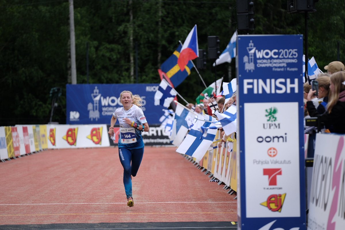 Marika Teini päivän parhaana suomalaisnaisena MM-keskimatkan seitsemänneksi!

Ida Haapala 9, Venla Harju 11.

Mitaleille suunnistivat:

🥇 Tove Alexandersson SWE
🥈 Sanna Fast SWE
🥉 Hanna Lundberg SWE

Tulokset: online-live.tulospalvelu.fi/tulokset-new/e…