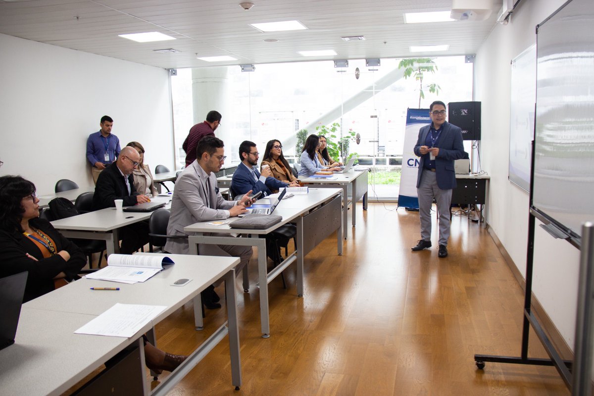competenciascnc's tweet photo. Hoy desarrollamos el Taller de Validación de la "Guía para Activar los #CabildosPopulares". Nuestro objetivo fue obtener retroalimentación para una herramienta que impulsará la participación ciudadana en los GAD. https://t.co/Y5HNWRJ0F8