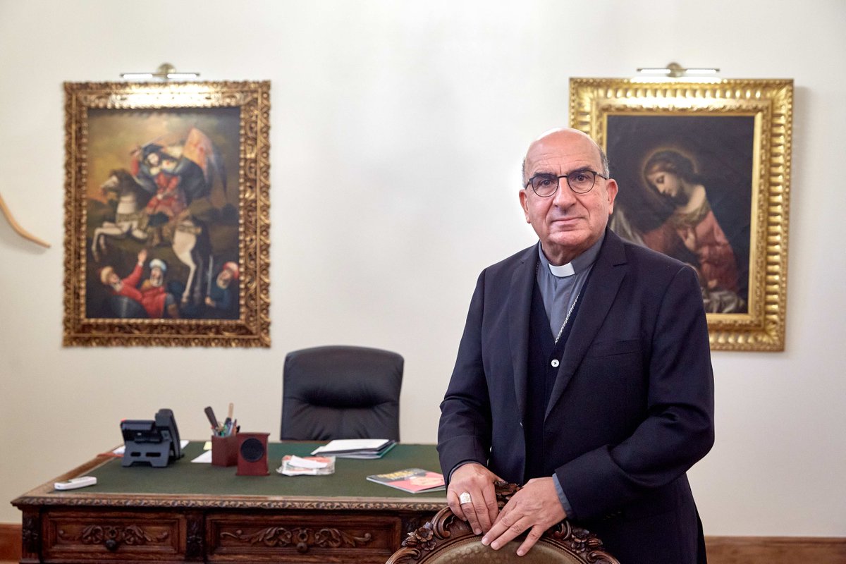 ¡Ya comenzó! Estamos en la segunda parte de #HoradeConversar. El protagonista es el cardenal @fernandochomali. Con él hablaremos sobre el pasado, presente y futuro de la Iglesia. 

Únete acá: ow.ly/keYw50WmI87