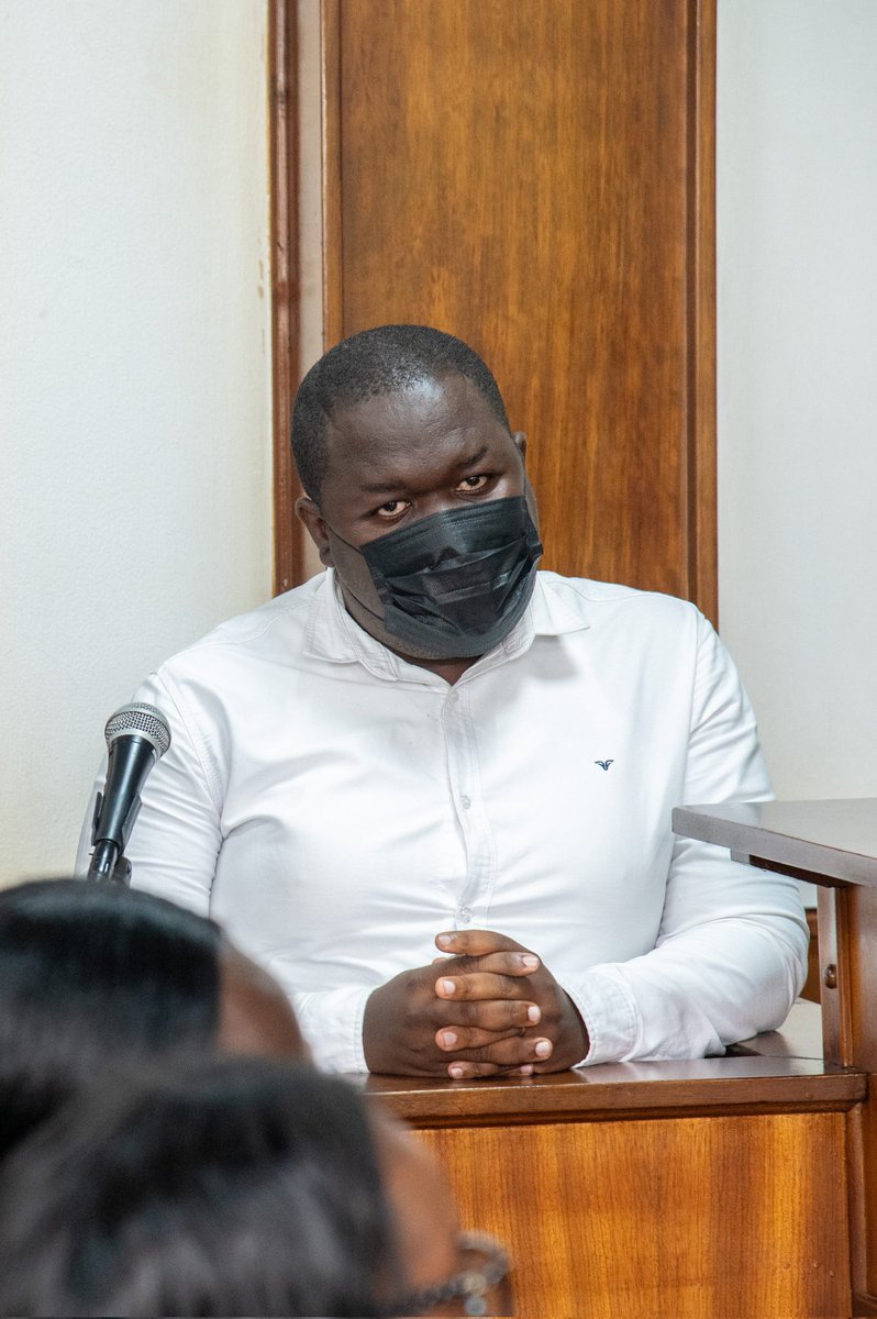 AntiGraft_SH's tweet image. Balondemu's co-accused pleads guilty, gets convicted, and testifies how he was defrauded by Balondemu while promising him protection from SH-ACU and ODPP!
This morning, Ssegujja Hassan, previously charged with forgery and conspiracy to commit a felony at the Buganda Road Chief…