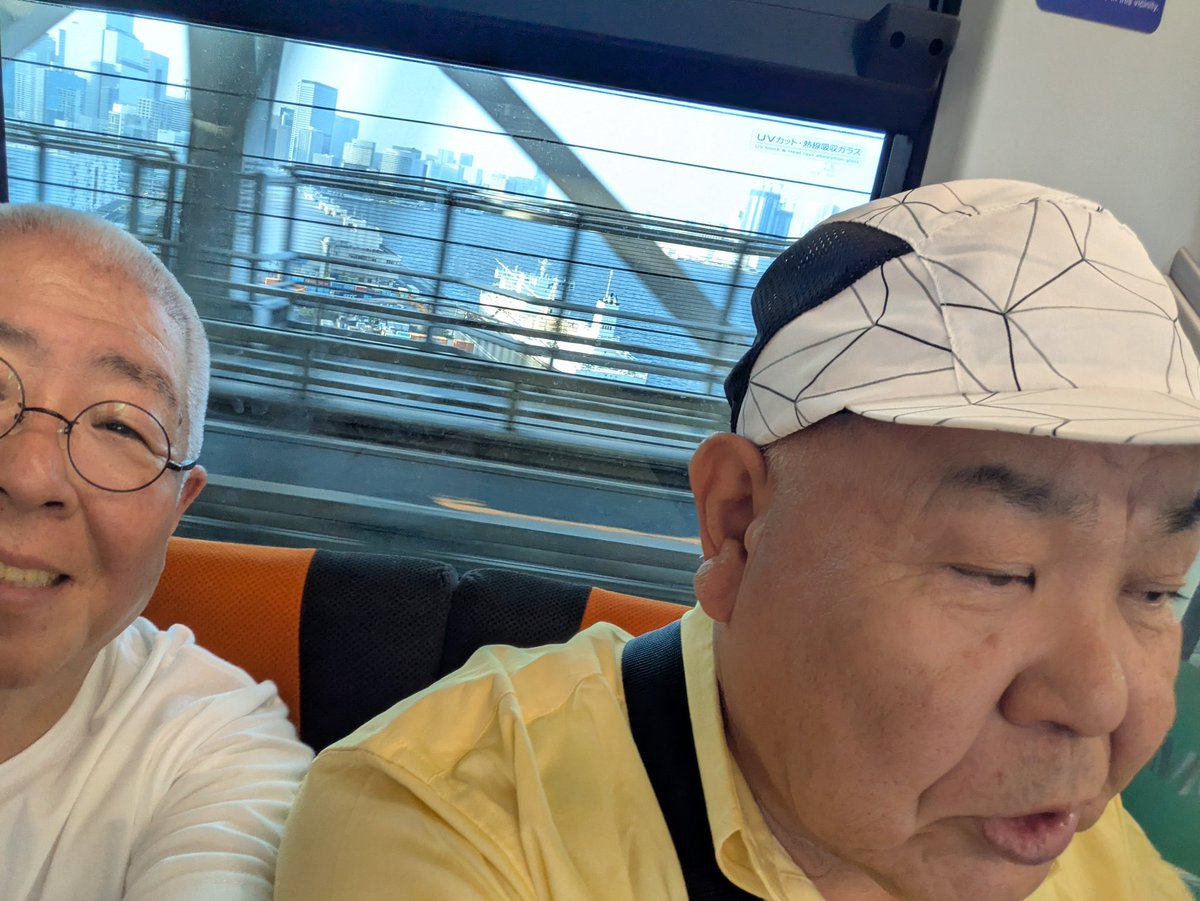 お客さんから取っていただいたコンサート行ってきました
東京ガーデンシアター初めて行ってきました
久しぶりの槇原敬之さんのコンサート、連れの方が結構喜んでいただけて何よりでした