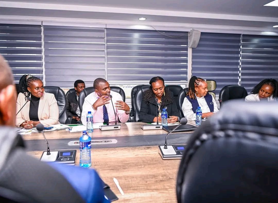 pamojatbgroup's tweet image. Today our executive director @Stephenshikoli1 joined a high level convening led by @HennetKenya who convened a high-level CSO delegation for a strategic engagement with the @MOH_Kenya at Afya House, Nairobi.
This is timely as it ensures quality health care is at the forefront
