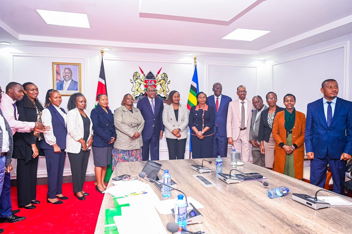 pamojatbgroup's tweet image. Today our executive director @Stephenshikoli1 joined a high level convening led by @HennetKenya who convened a high-level CSO delegation for a strategic engagement with the @MOH_Kenya at Afya House, Nairobi.
This is timely as it ensures quality health care is at the forefront