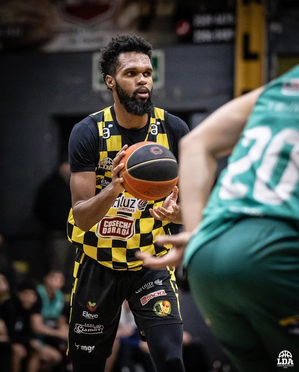 El brasileño 🇧🇷 Sergio Conceição, actualmente jugando en <a href="/LarreOficial/">Larre Borges</a> la <a href="/LDA_Uy/">Liga De Ascenso</a>, fue elegido por los <a href="/TexasLegends/">Texas Legends</a> con el pick 16 en el Draft Internacional de la <a href="/nbagleague/">NBA G League</a>, habrá que ver si en algún momento se termina concretando su llegada o no