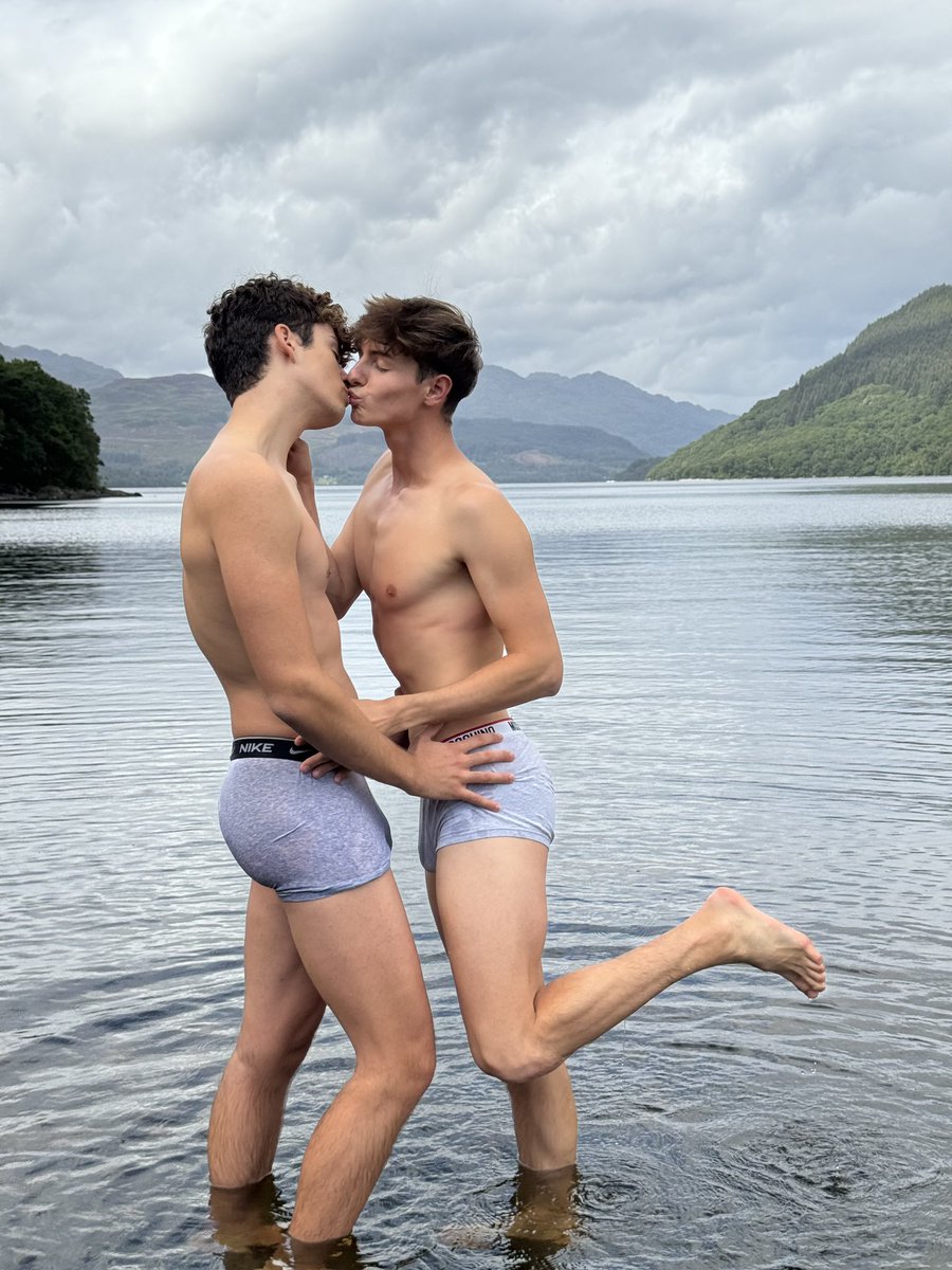 Twinkboysheaven tweet media
