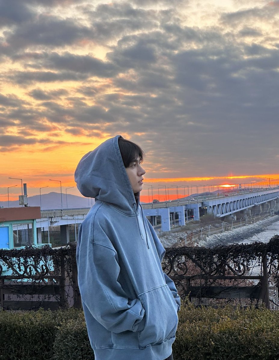 qlaouc's tweet photo. 원본 !! https://t.co/b0YwsAN1r1