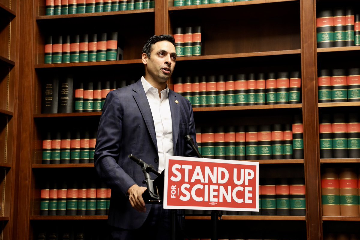 RepSuhas's tweet photo. I spoke at the Things We’ll Never Know: A Science Fair of Canceled Grants to highlight the significant science research grants canceled by the Trump Administration. Research, innovation, breakthrough science make this country great and make us leaders in the world. Cutting science hurts our country. 

Thank you to all the scientists who came out to show their critical research. I’ll continue to fight for science in Congress. 🔬🧬
